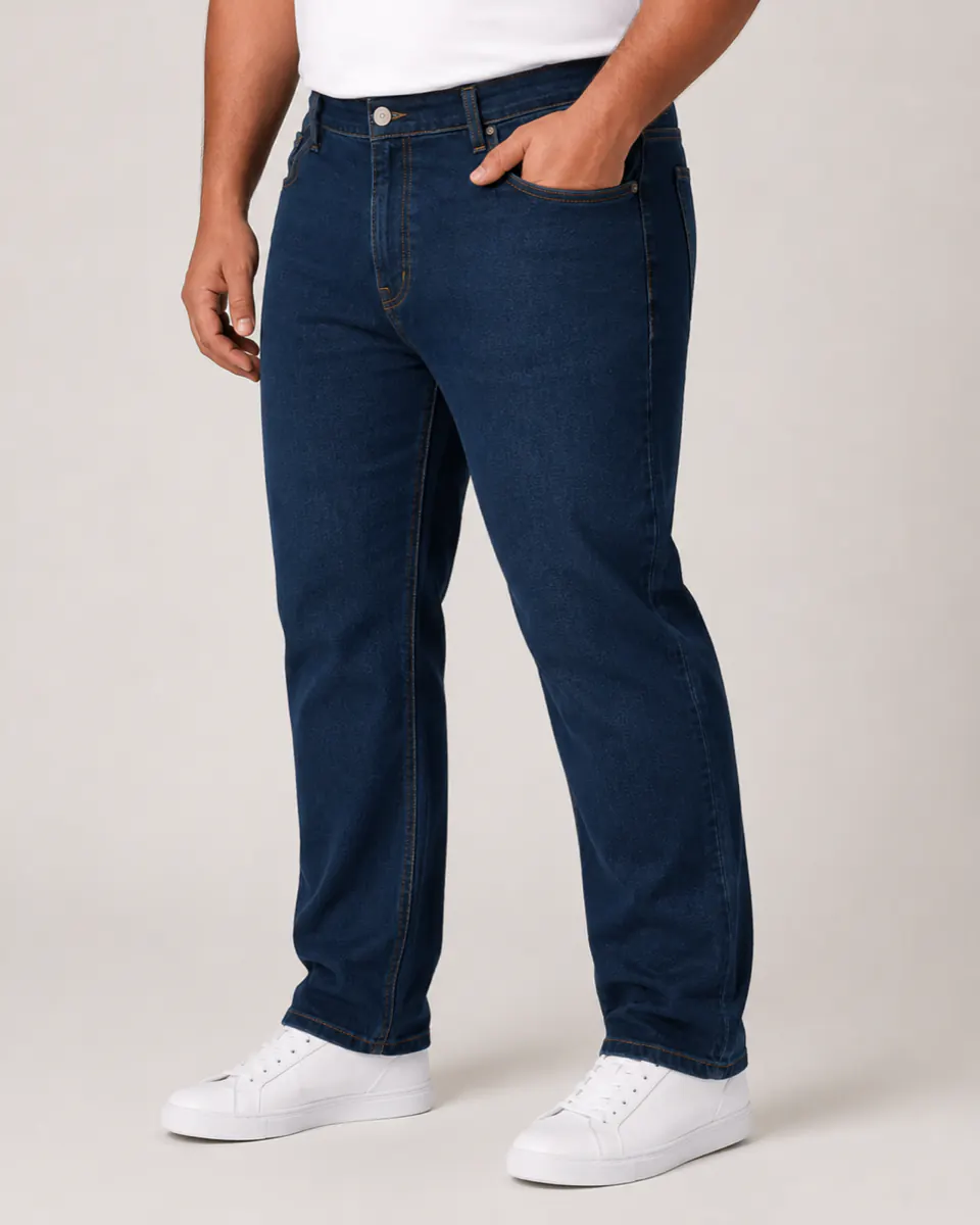 How to Choose the Right Jeans Fit for a Bigger Build